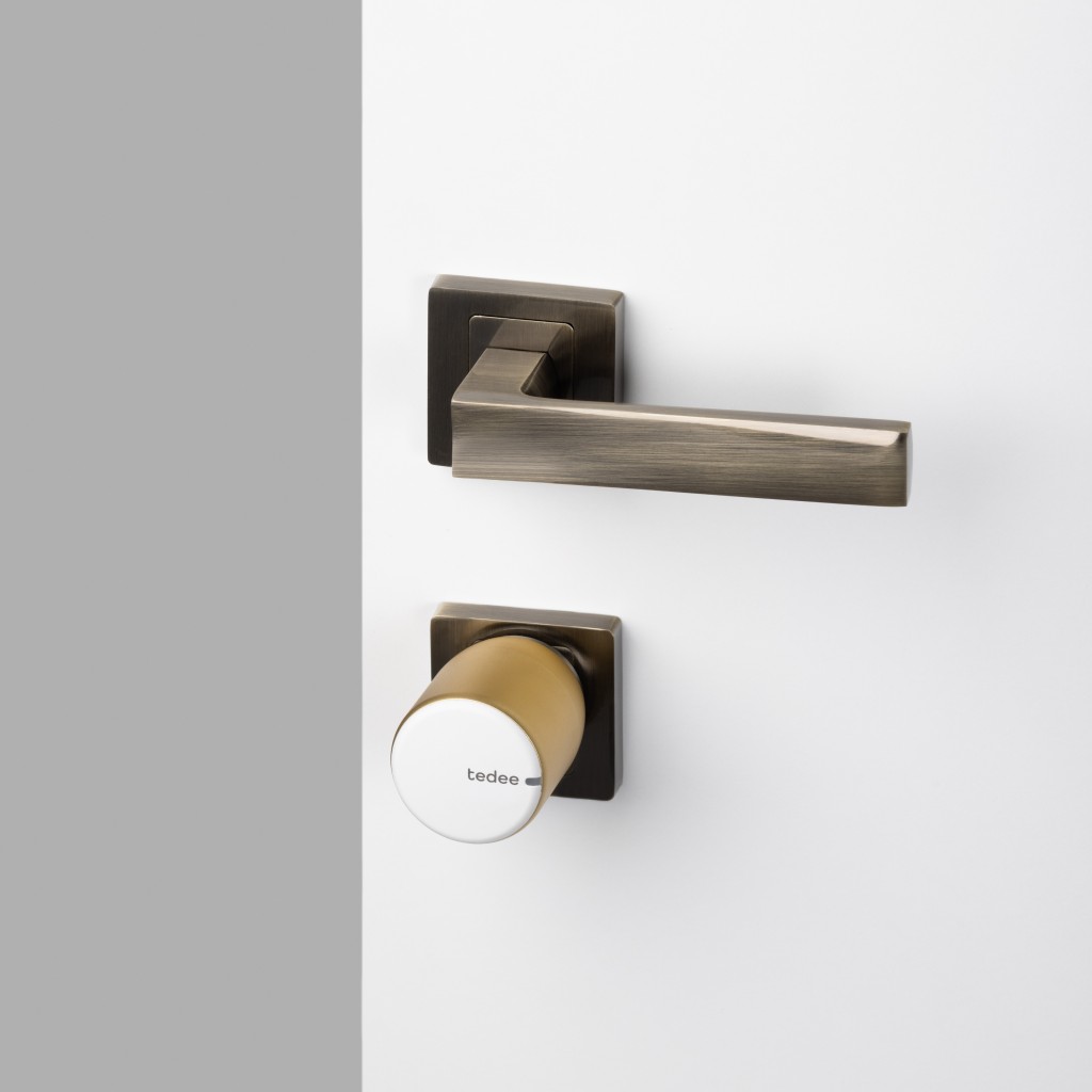 Tedee PRO Cerradura Inteligente Para Puertas Multipunto Kit Basico - Imagen 12